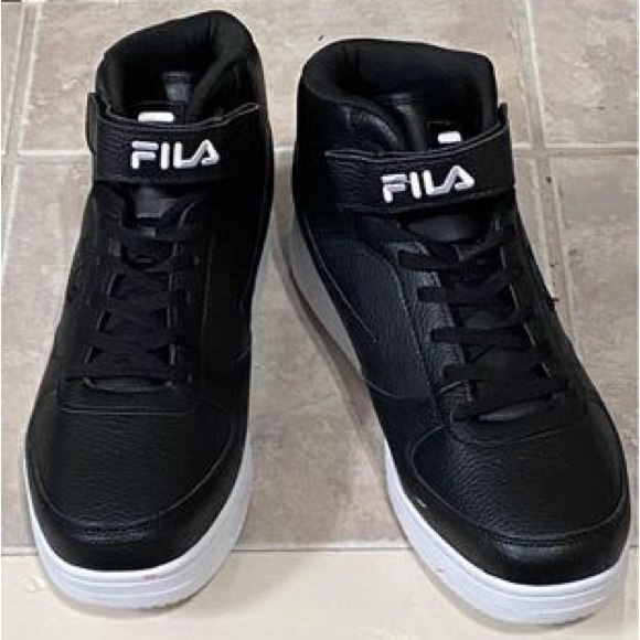 FILA Mens US 13 - Picture 1 of 6